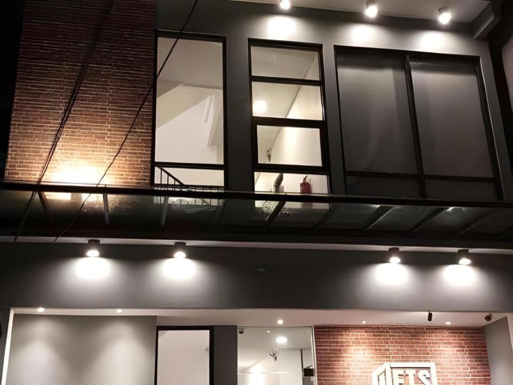 Weis Hotel Simpang Lima Semarang Buitenkant foto