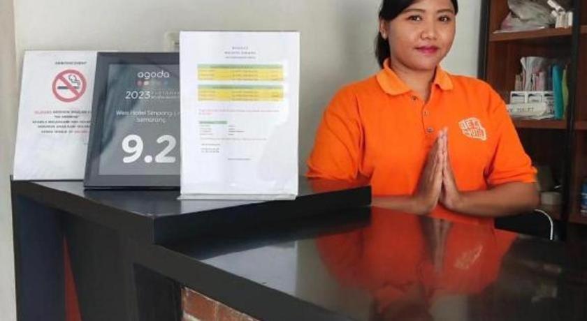 Weis Hotel Simpang Lima Semarang Buitenkant foto